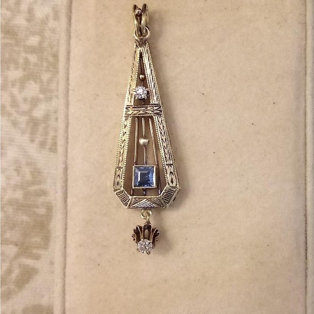14K gold pendant - Picture 2 of 5